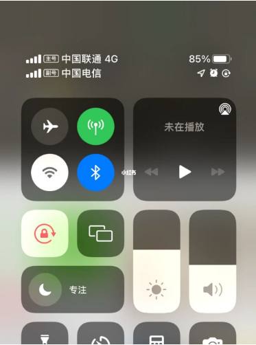 台江苹果手机维修分享iPhone双卡信号解决办法 