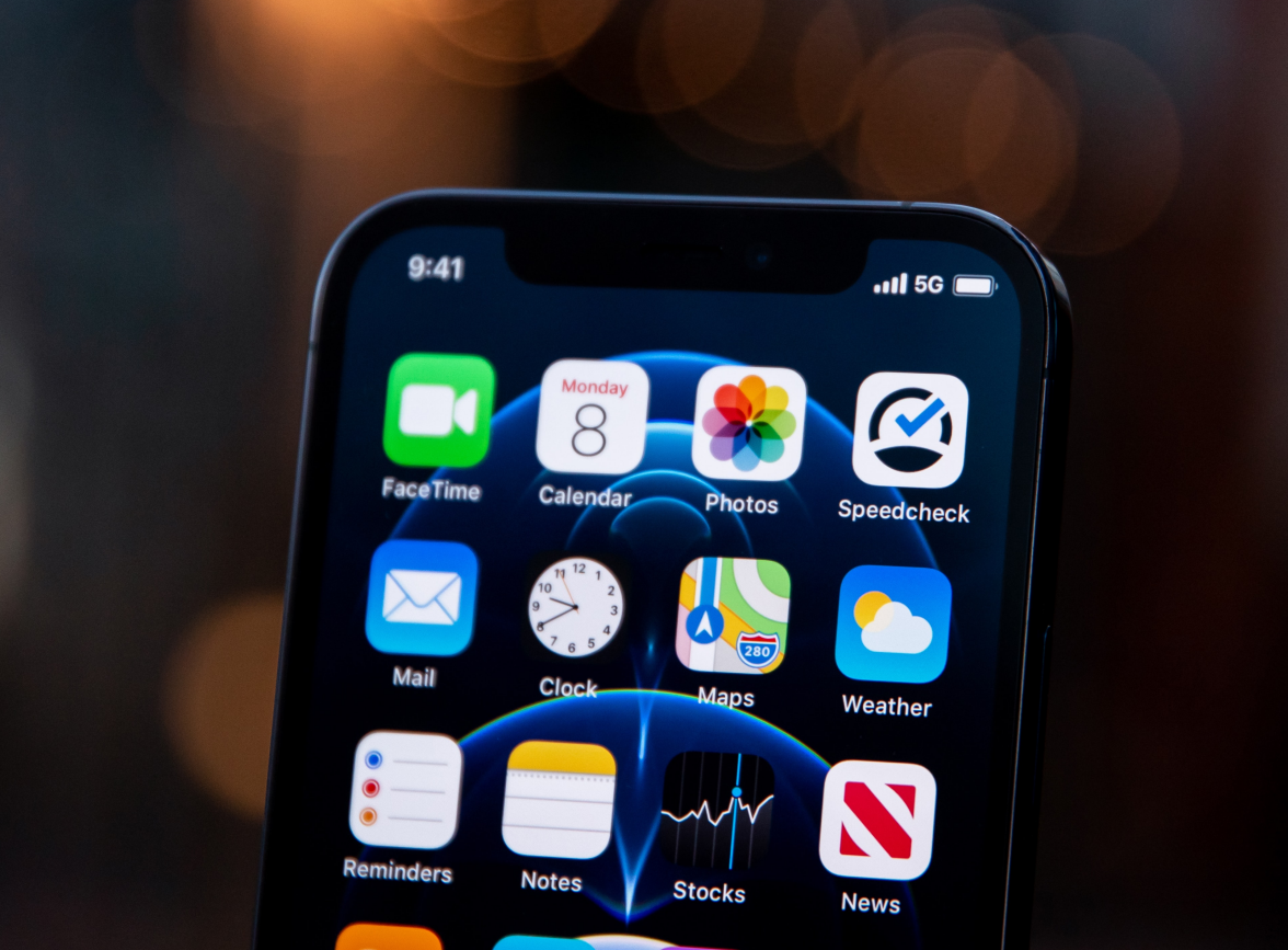 台江苹果手机维修分享为什么 iPhone 12 在冬季会自动关机 